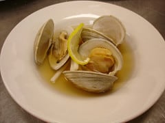 ushio-jiru (a clear clam soup)