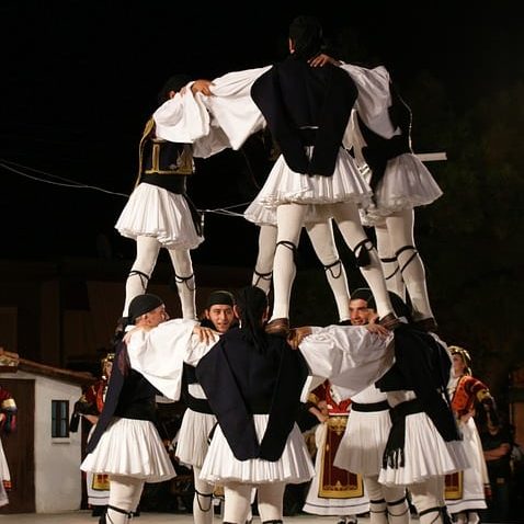 folk-dancers-greece