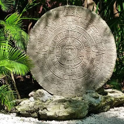 aztec stone calendar